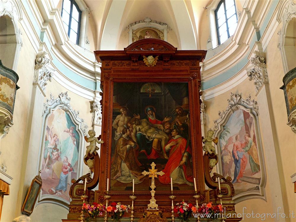 Oggiono (Lecco, Italy) - Retable of the main altar of the Church of San Lorenzo